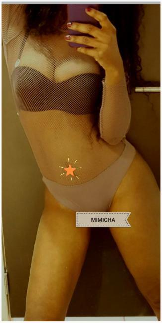 Belle Mimicha chaude et chocolat
